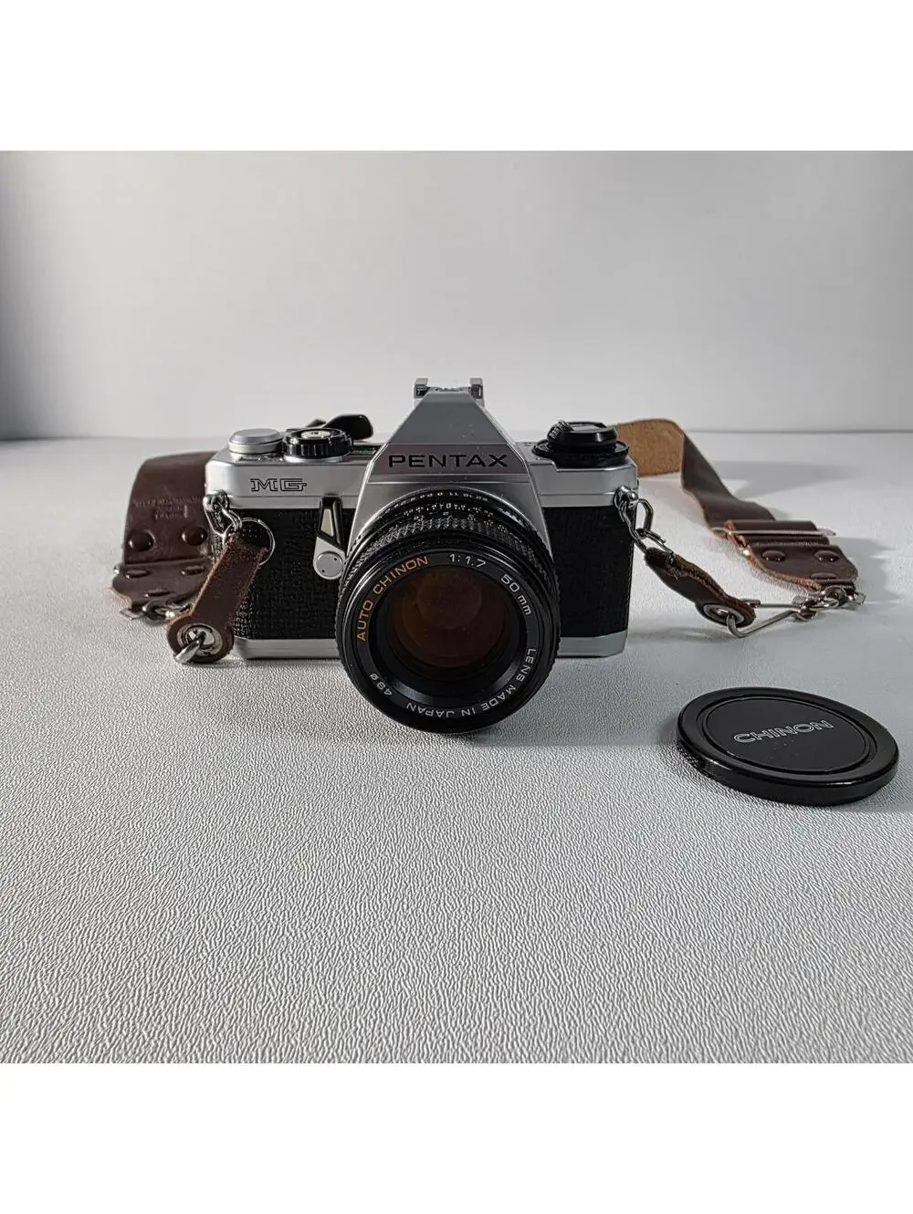 NICE Vintage Pentax MG 35mm Film Camera W/Auto Chinon 50mm 1:7 Lens